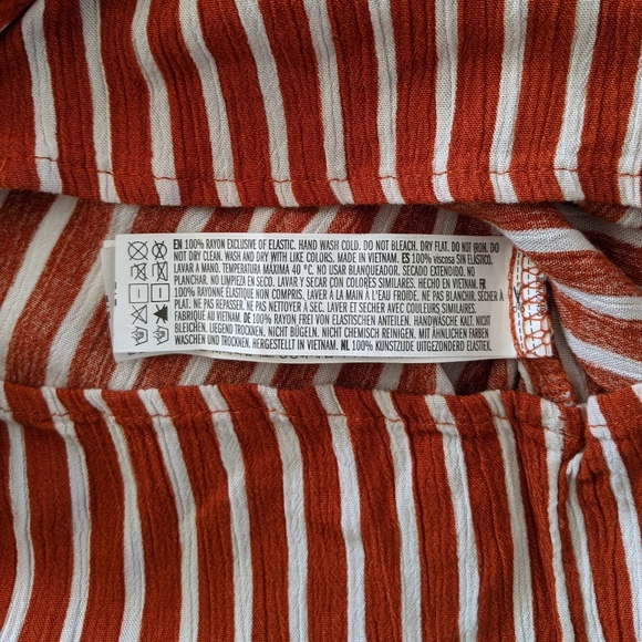 🌼 Forever 21 Striped Off-the-Shoulder Belted Romper - Picture 5 of 6